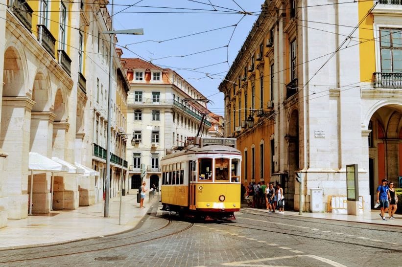 Solo female travel in Portugal